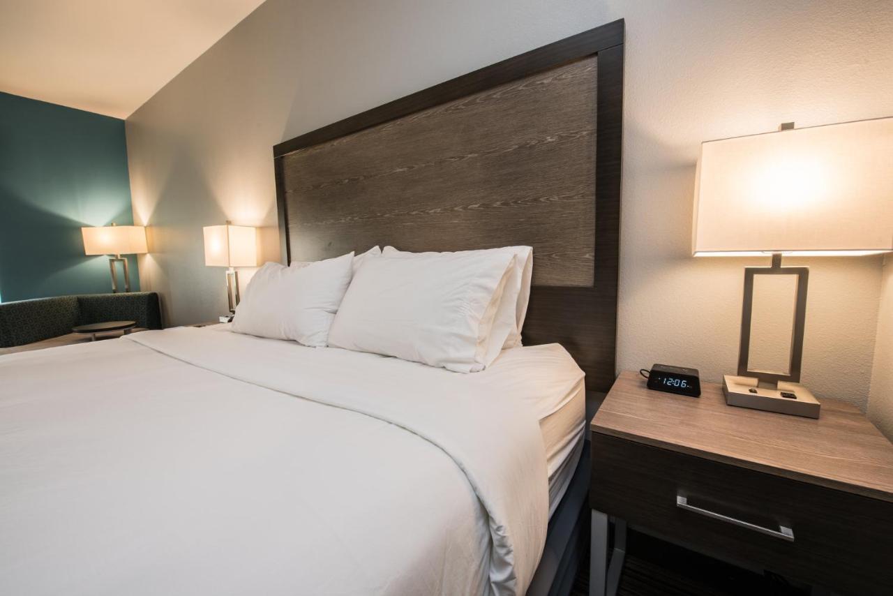 Holiday Inn Express & Suites Houston - Hobby Airport Area By Ihg Екстер'єр фото